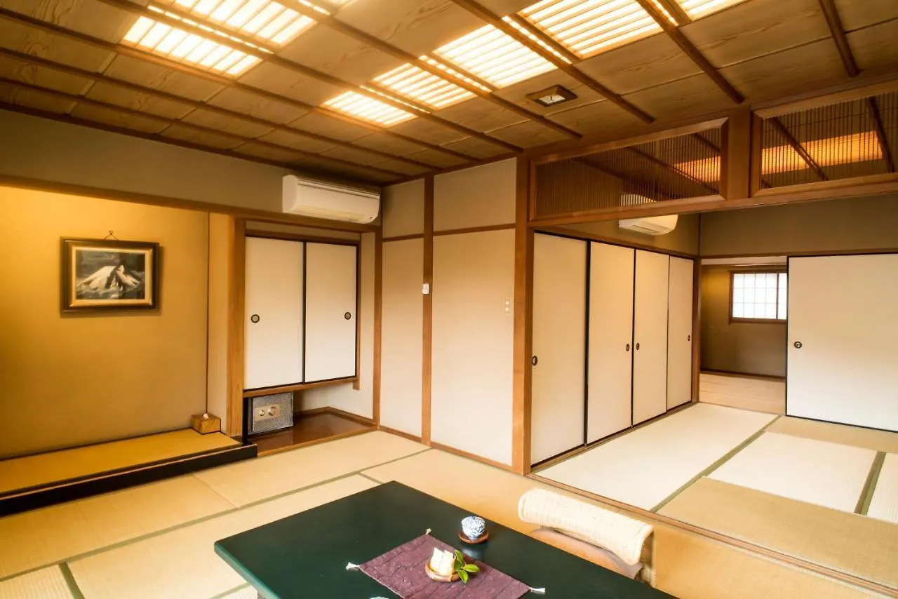 Senkei Hotel Hakone 3*,